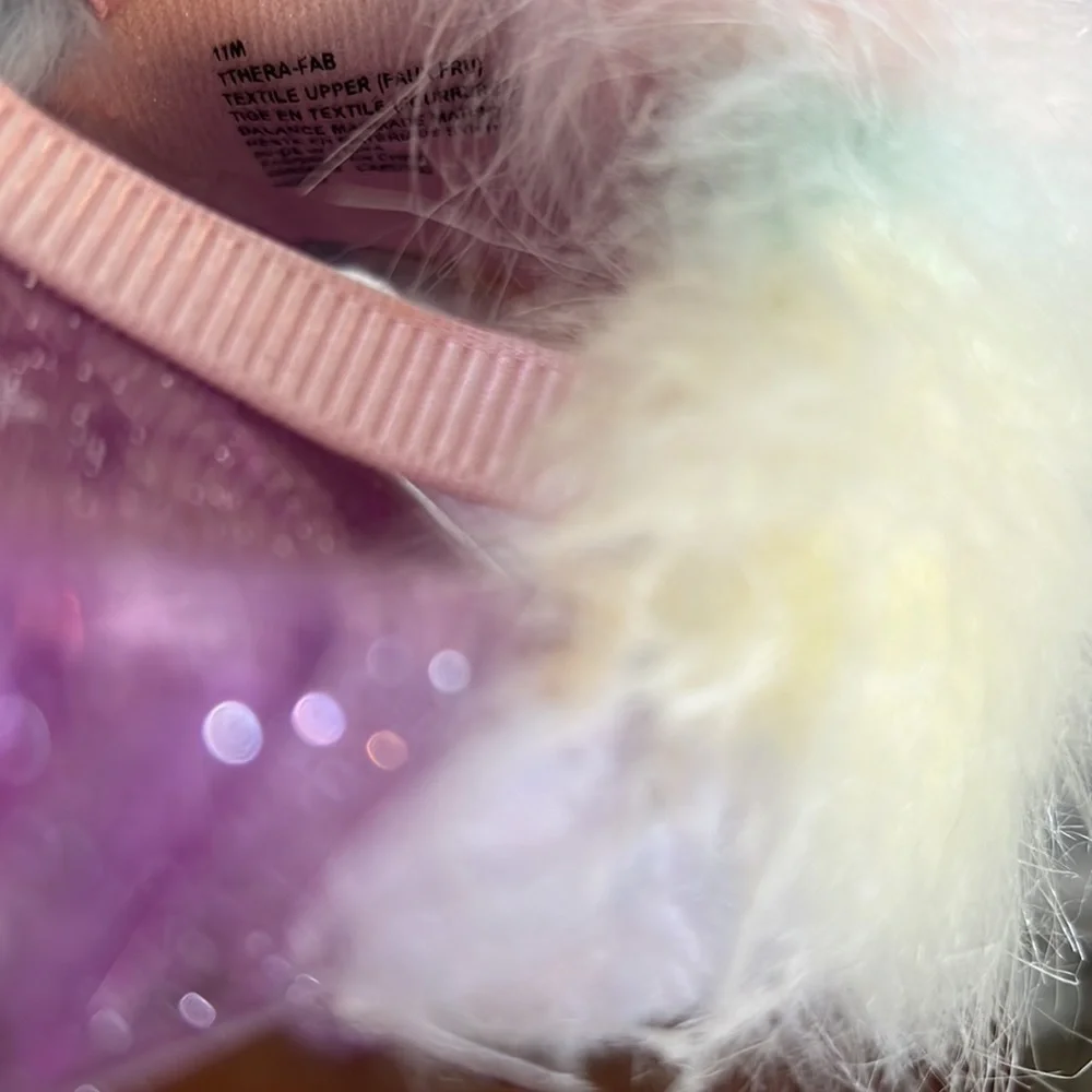 Tucker + Tate Faux Fur Colorful Pool Slides Sandals Size 11